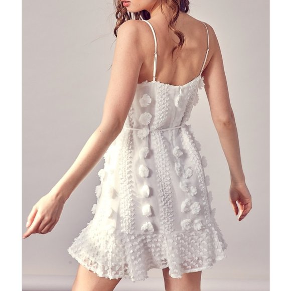 IDEM DITTO White Textured Flowers Mini Dress - Picture 4 of 5